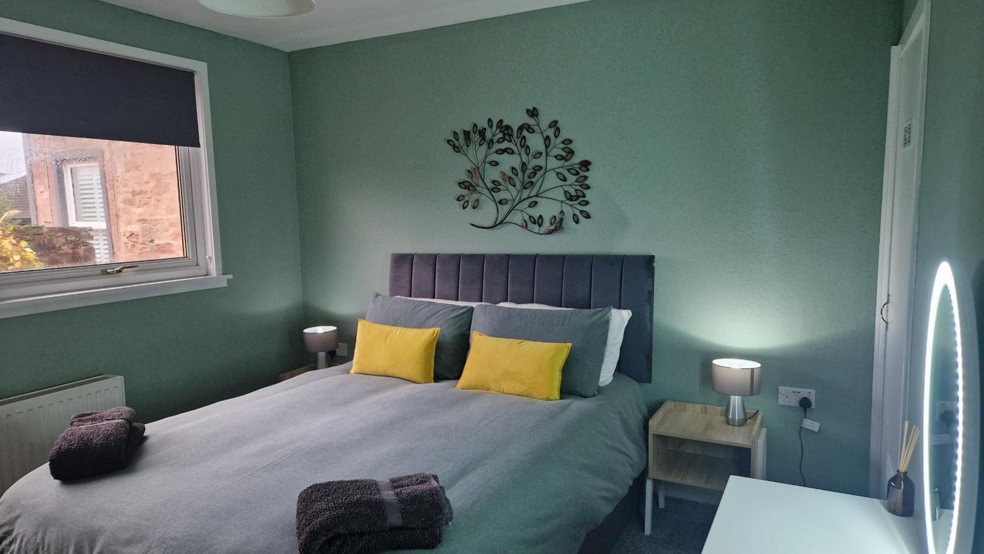 175 On Clyde - Spacious & Cosy Cedar Wood Bungalow 헬렌스버그 외부 사진