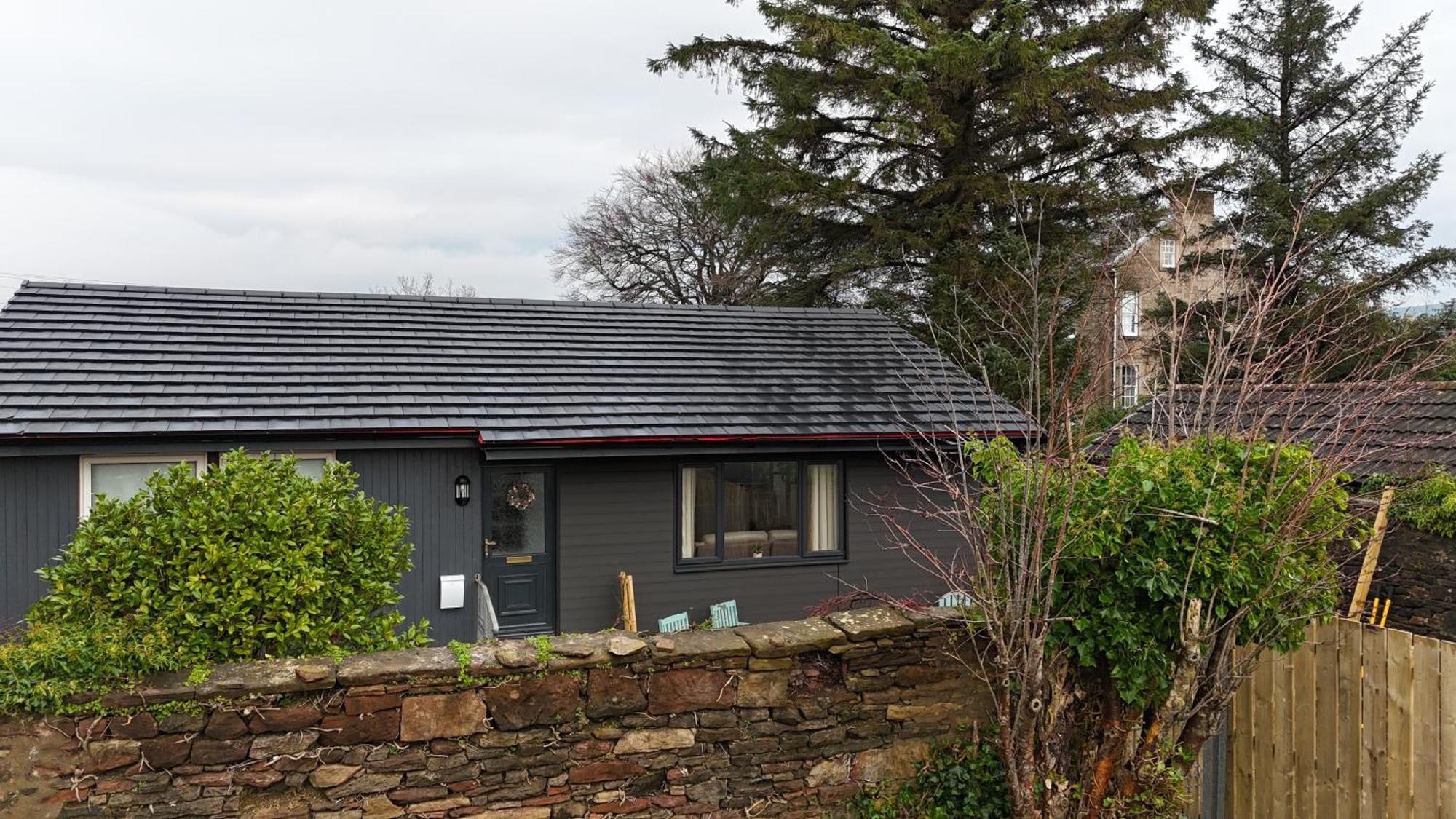 175 On Clyde - Spacious & Cosy Cedar Wood Bungalow 헬렌스버그 외부 사진